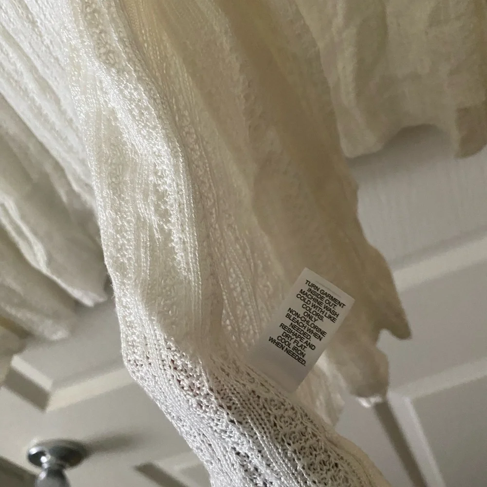 EST. 1946 OFF-WHITE SWEATER